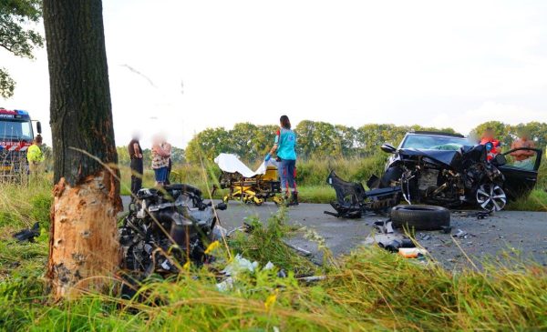 2024-07-20_Meesters_Muilti_Media_Foto`s_Ongeval_Nieuwkuijkseweg_Helvoirt_Politie_Trekt_Wapens8