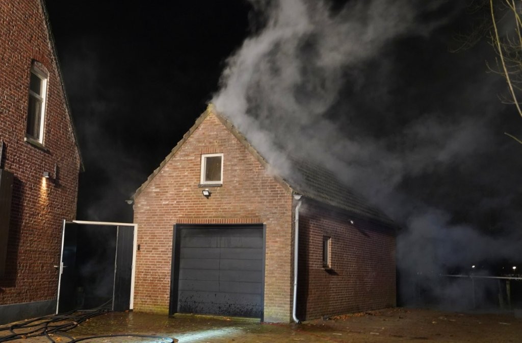 schuurbrand in Esch Bart M 2 jan26 (6)